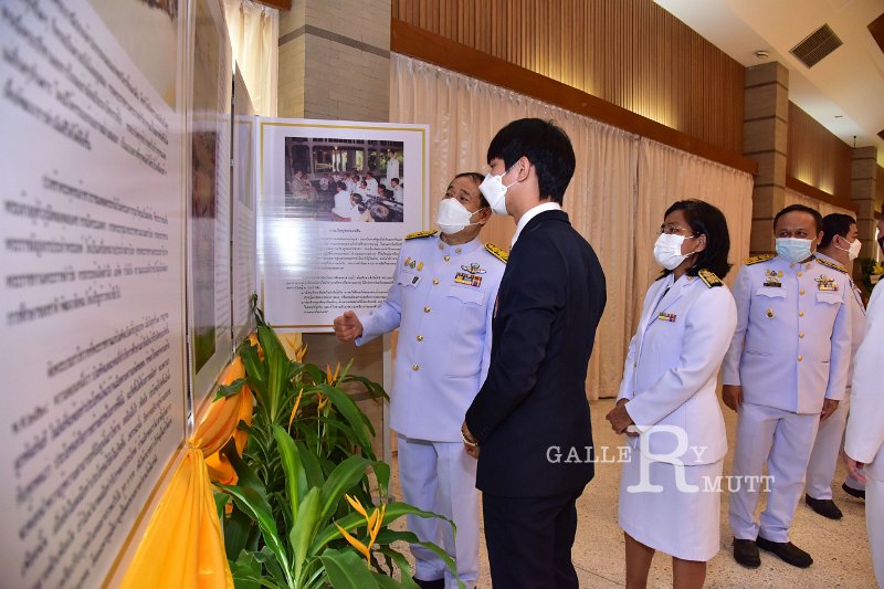 20211013 laying-a-wreath-174.JPG